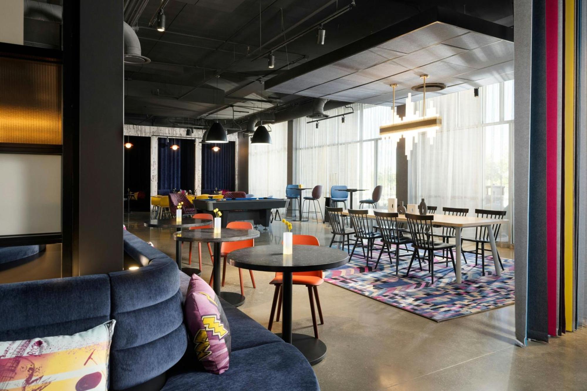 Aloft Waukee 호텔 외부 사진